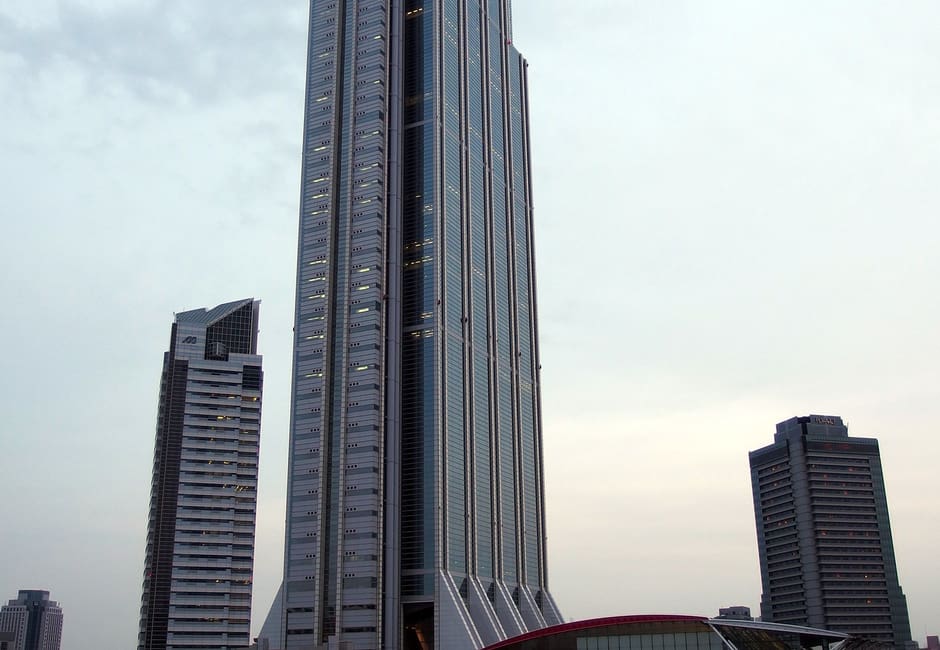 Cosmo Tower on Sakishima island at dusk in Osaka Bay