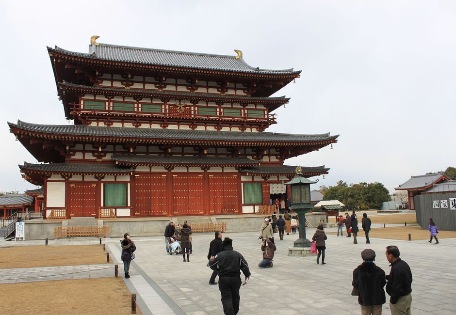 Kondo main hall and pagoda in the grounds of Yakushi-ji temple, Nara